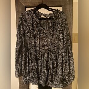 Sunny Leigh Black and White Patterned Blouse